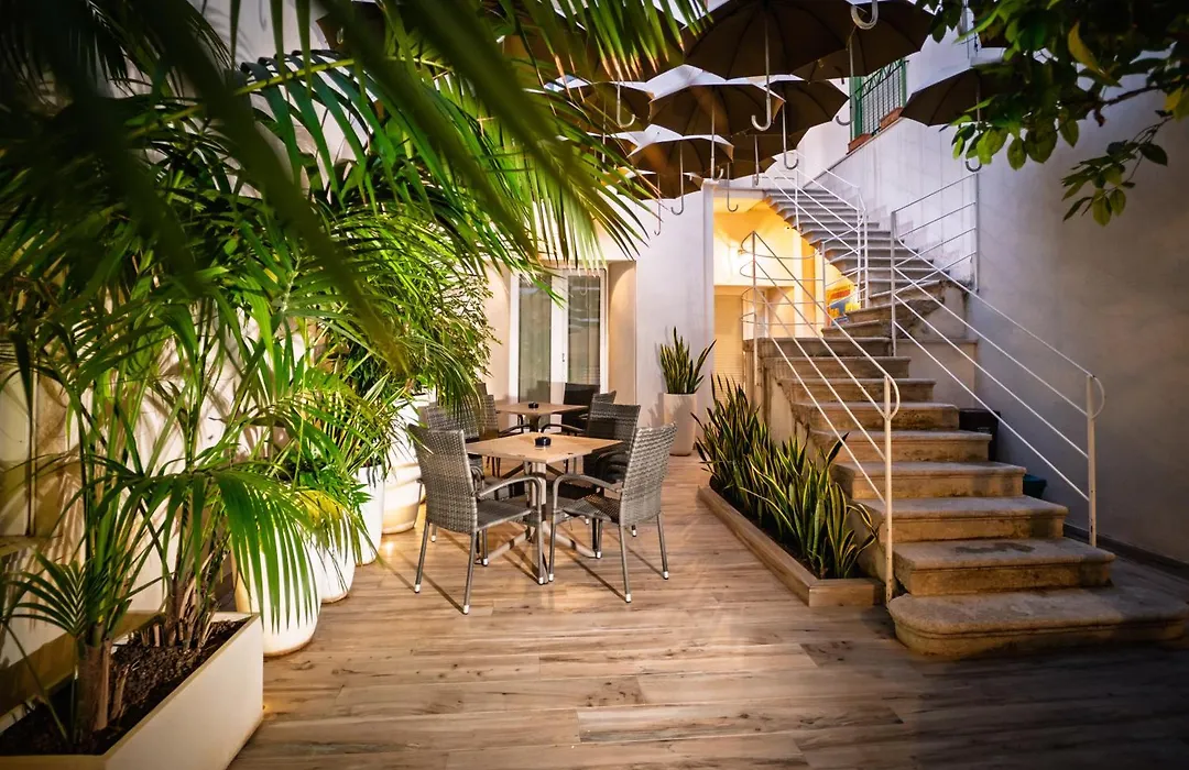 Il cortile di Elen-1